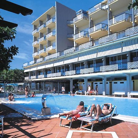 Hotel Bellevue Et Mediterranée Diano Marina Exterior foto